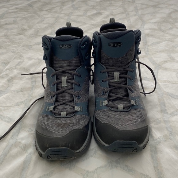 Keen Shoes - COPY - Women’s hiking boots